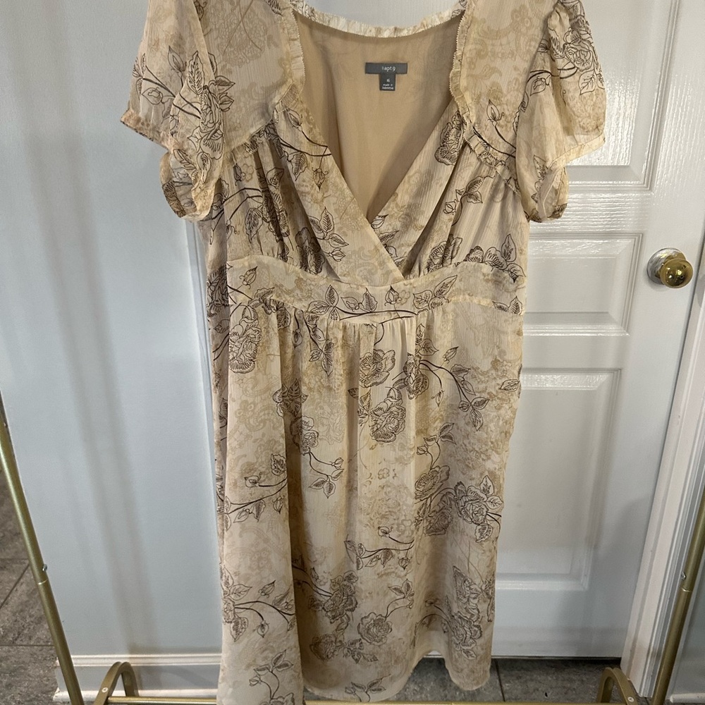 Apt 9 size 16 women’s dress